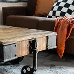 Automobile Apartment *