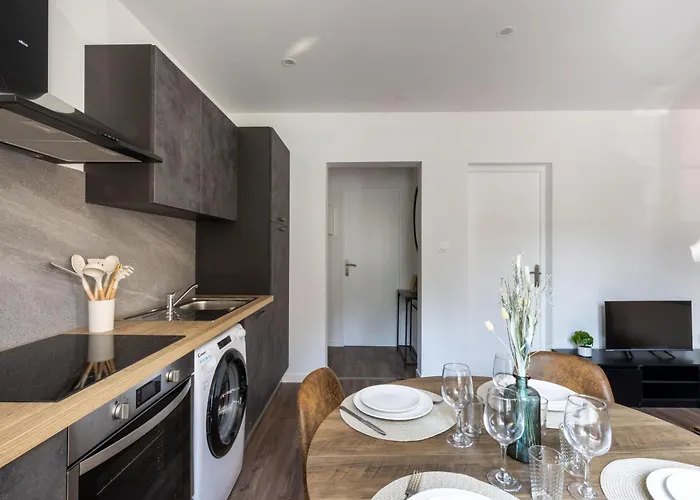 Automobile Апартаменты